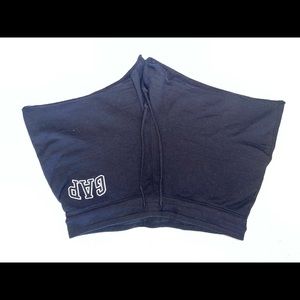 Never worn, black GAP shorts
